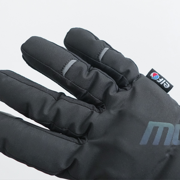 “夜間の視認性を高めるリフレクター”