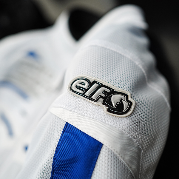 “肩のリフレクターワッペン”