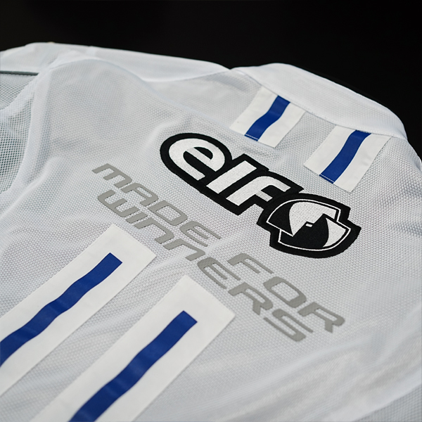 “背中elf刺繍ロゴ”