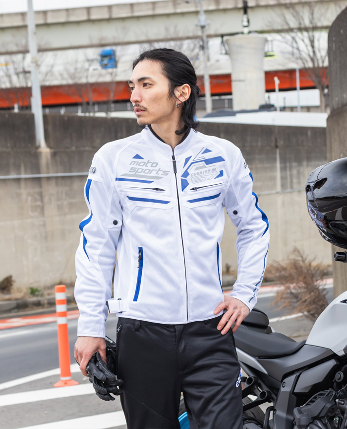 ■フロントスタイル　［ホワイト＆ブルー］　身長180cm　体重65kg　着用サイズL