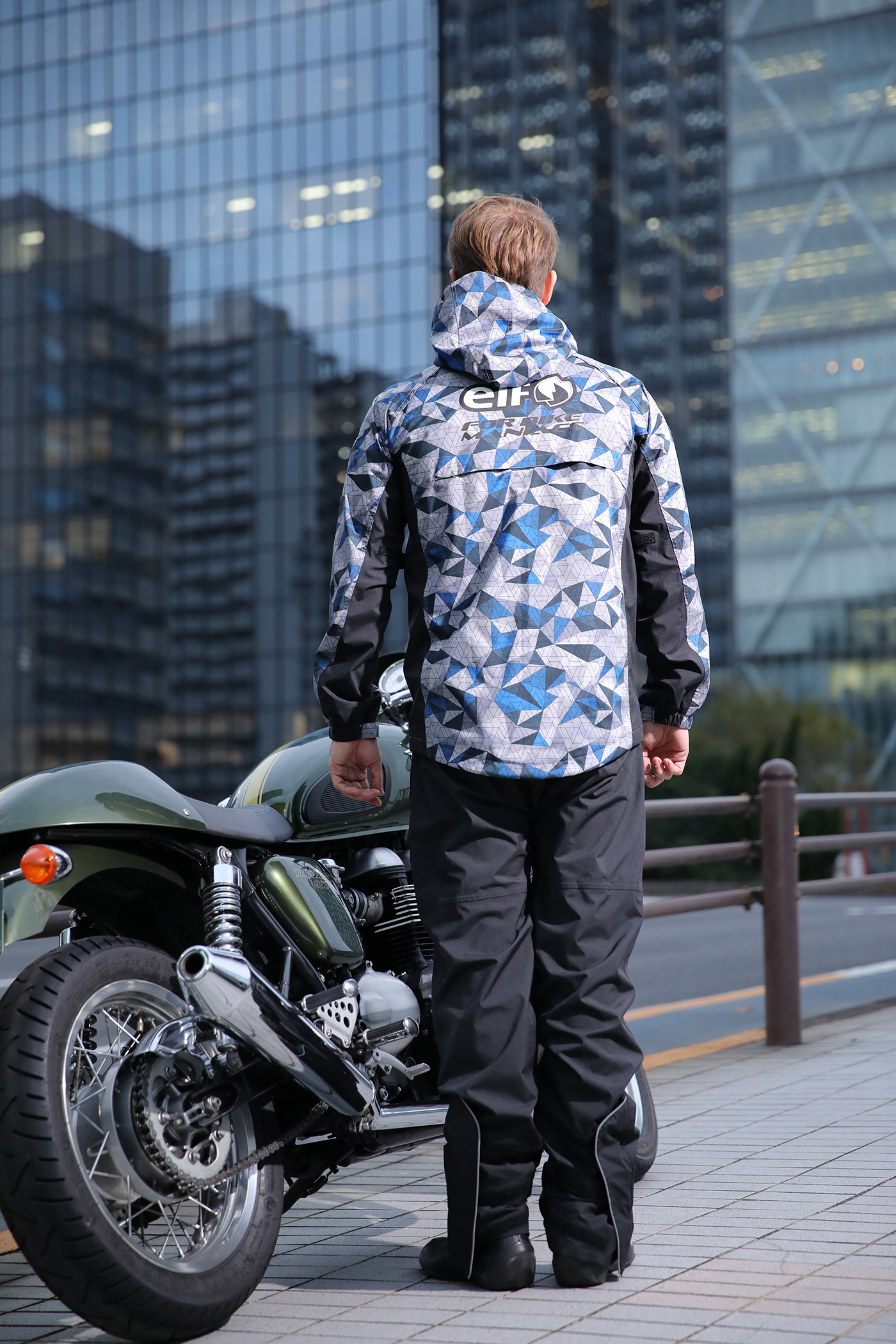 したニュー】 エルフ(ELF) バイク用レインスーツ Stretch Rain Suit(ストレッチレインスーツ) グレー Tri(トライアングル) M  ELR-8291：ビッグゲート タイミング