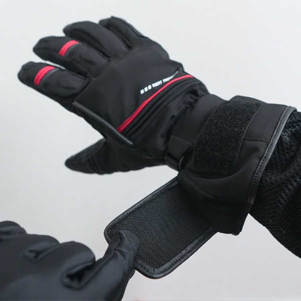 “大型の裾アジャストフラップ”