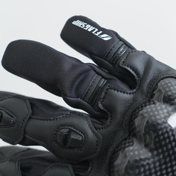 “指のシャーリングにリフレクト機能搭載”