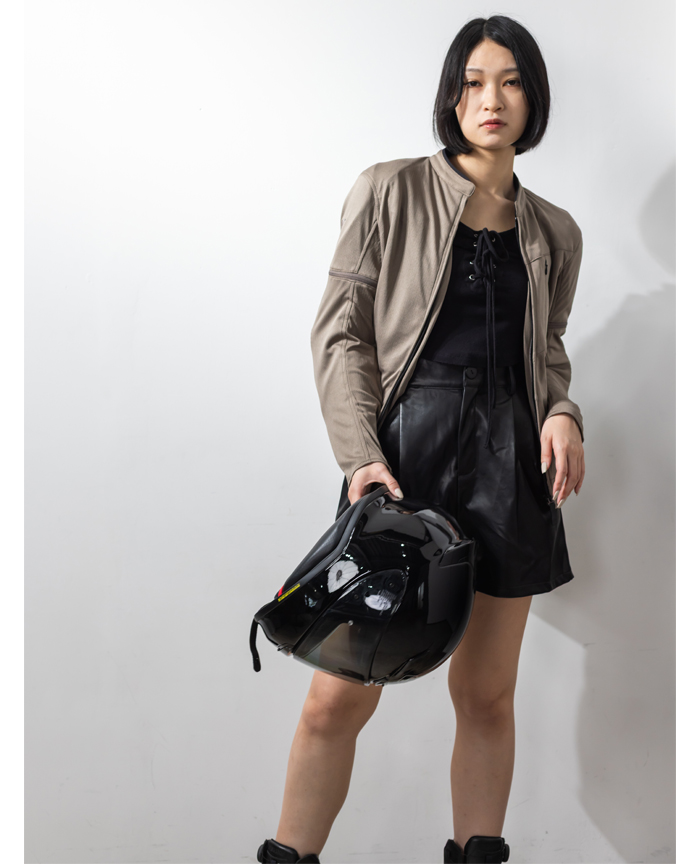 ■［グレージュ］　身長165cm　着用サイズWoman M