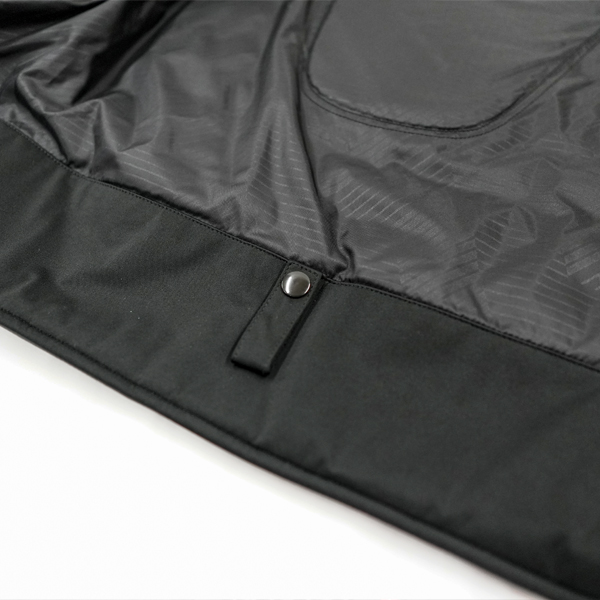 “裾裏ずり上がり防止フラップ”