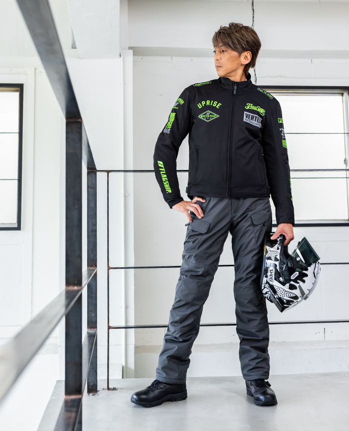 ■フロントスタイル　［チャコールグレー］　　身長175cm　体重70kg　着用サイズL