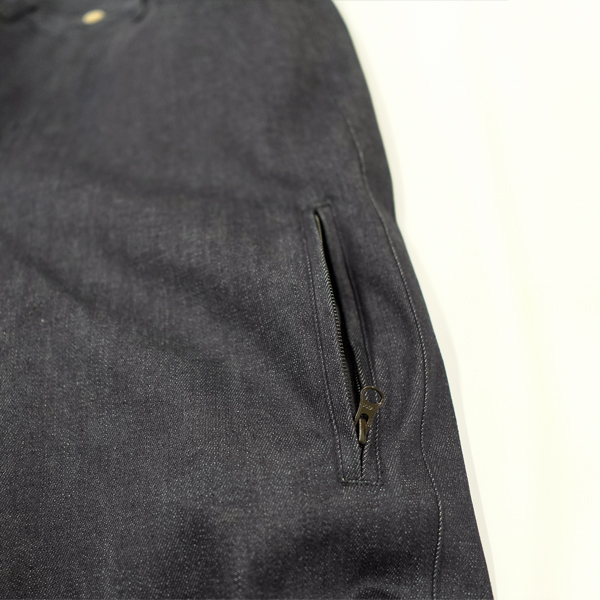 “左腿ポケット