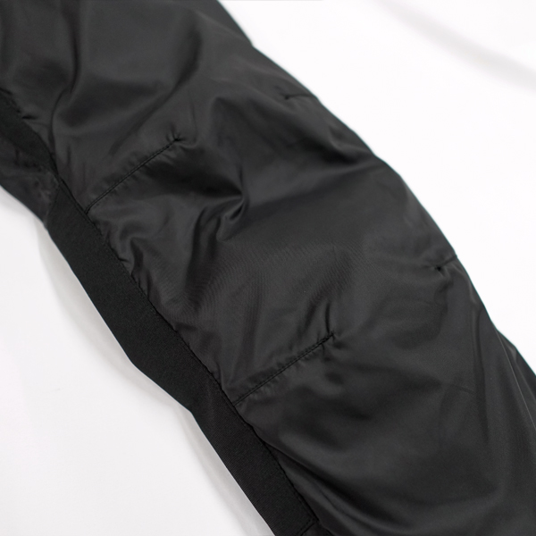 “膝の立体裁断“